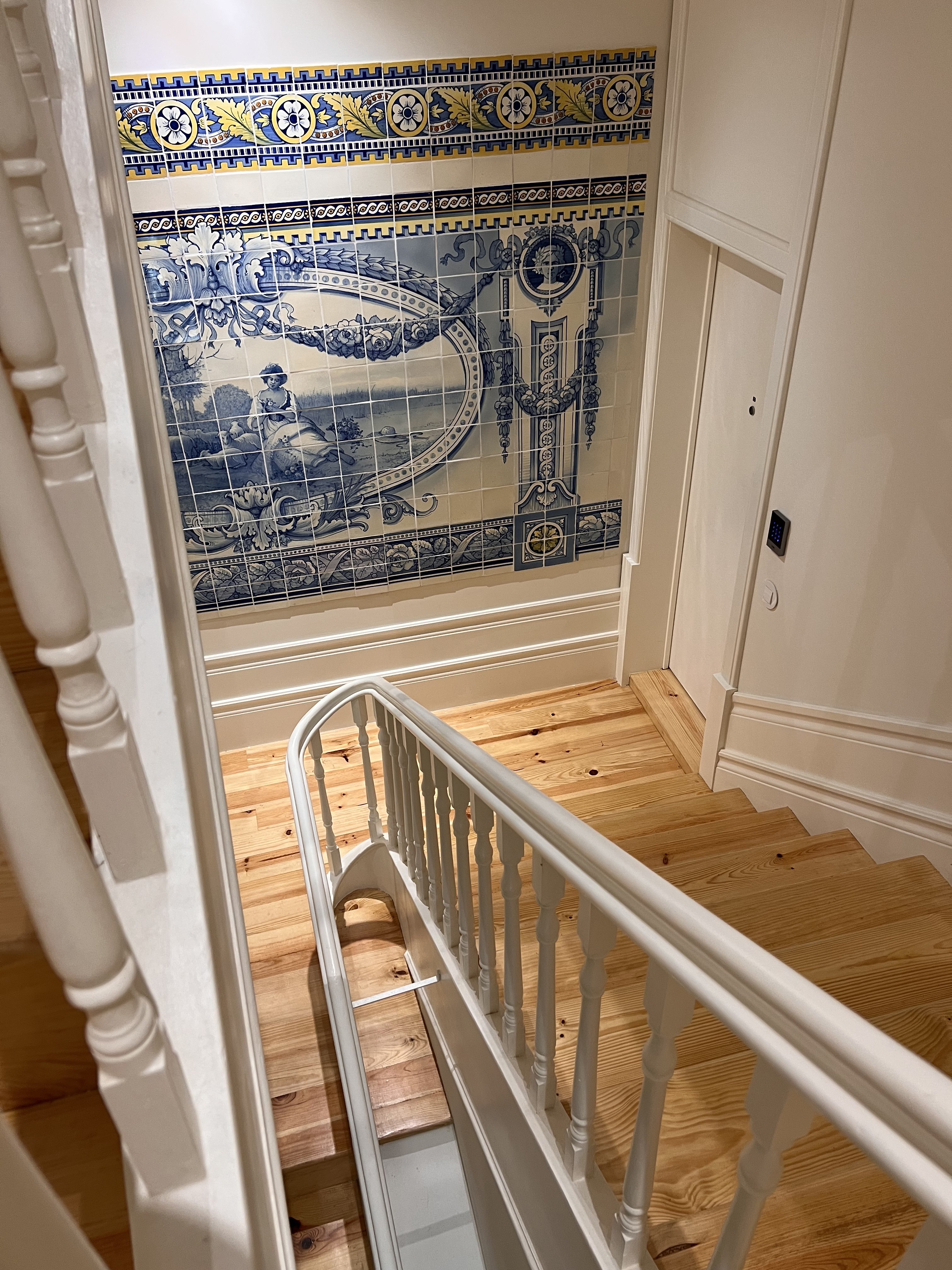 Mouzinho da Silveira 52 Porto